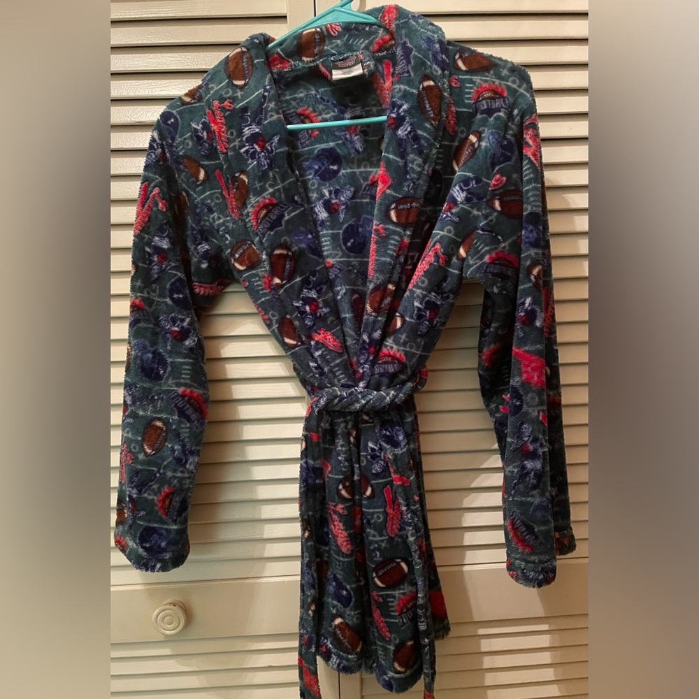 Boys football bathrobe. Size 12/14.
